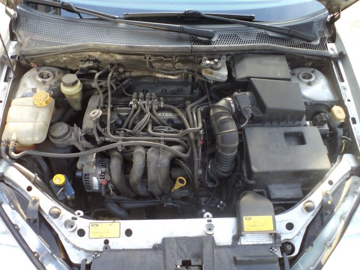 ford focus 1 6 16v besplatni mali oglasi
