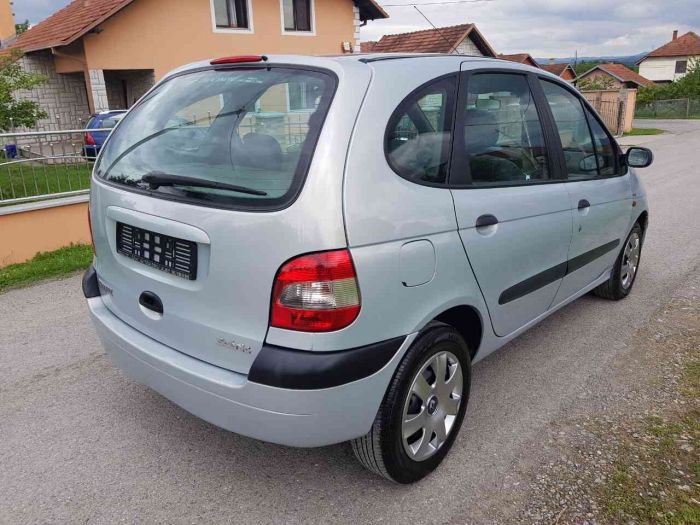 renault scenic 1 6 16v expresion besplatni mali oglasi
