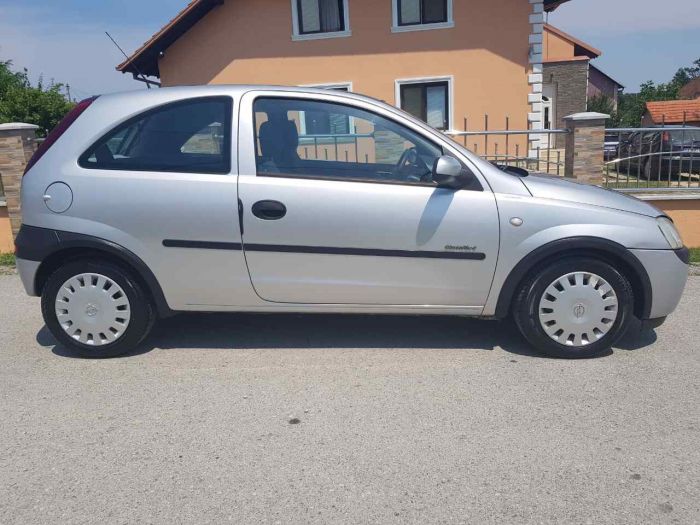 opel corsa c 1 7 di comfort besplatni mali oglasi