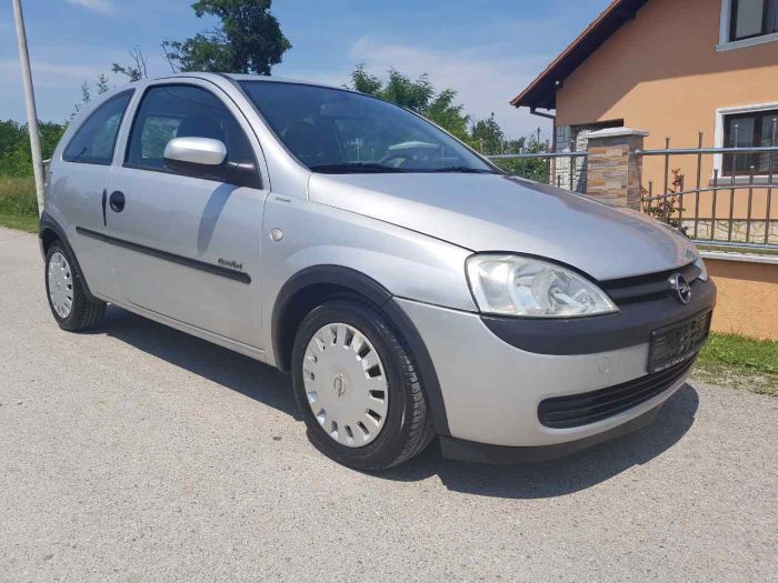 opel corsa c 1 7 di comfort besplatni mali oglasi