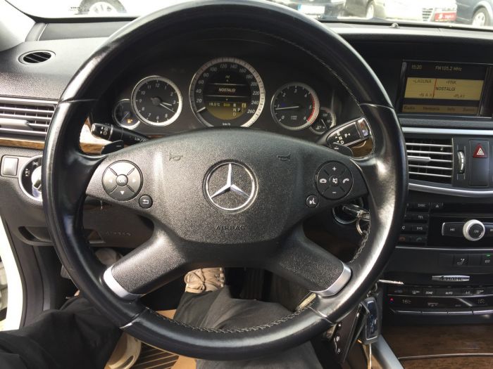 mercedes benz e 250 besplatni mali oglasi