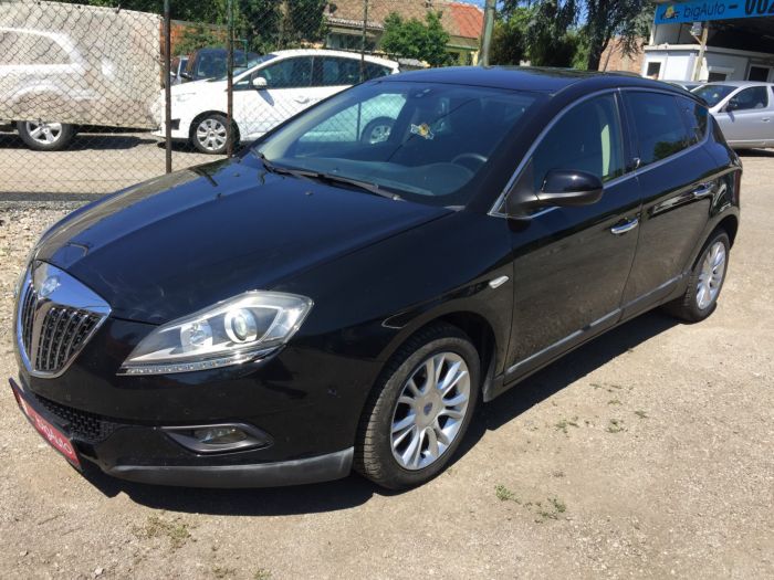 lancia delta 2 0 besplatni mali oglasi