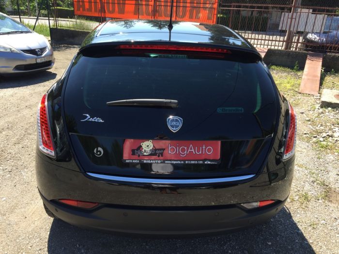 lancia delta 2 0 besplatni mali oglasi