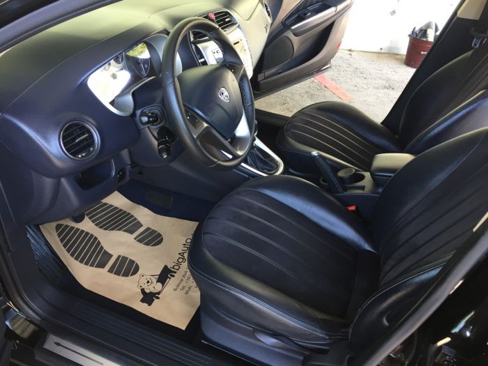 lancia delta 2 0 besplatni mali oglasi