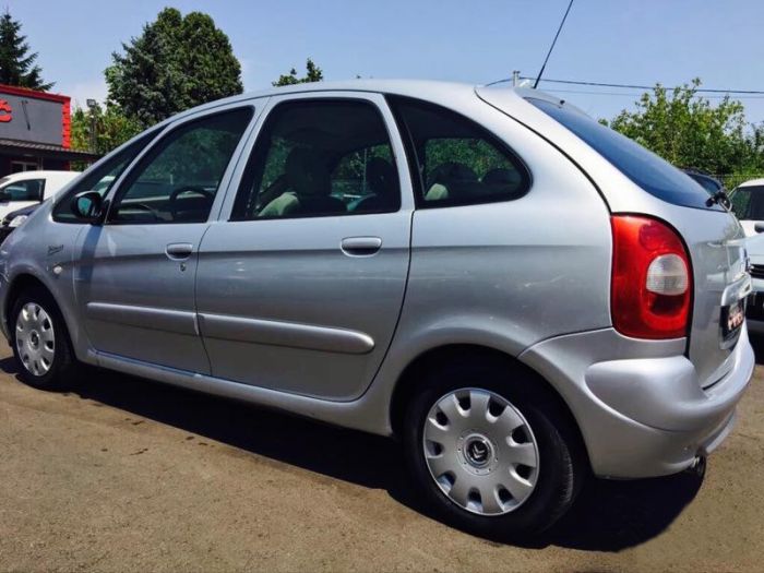 citroen xsara picasso 2 0hdi besplatni mali oglasi
