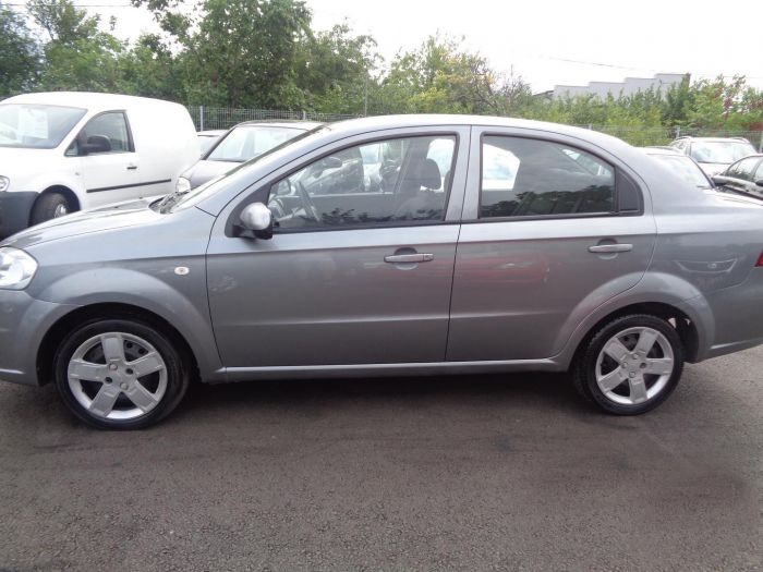 chevrolet aveo besplatni mali oglasi