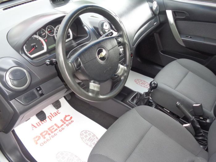 chevrolet aveo besplatni mali oglasi