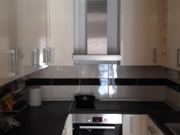 2 0, 51m2, banovo brdo, praška, 5 6, lux, uknjižen, namešten besplatni mali oglasi