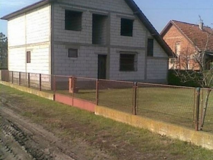 prodaja ili zamena kuće, pecinci besplatni mali oglasi