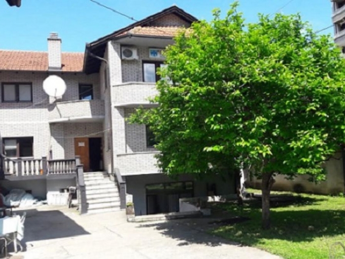 stambeni objekat na tri etaže, požarevac besplatni mali oglasi