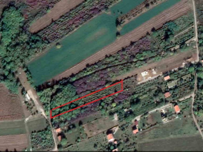 prodajem plac u petrovaradinu, potez vezirac besplatni mali oglasi