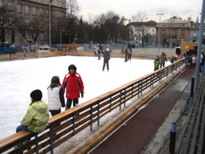 posao radnik, noćna smena klizalište loznica besplatni mali oglasi