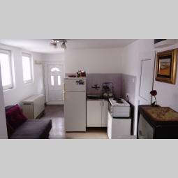 garsonjera sa spavaćom sobom, bele vode, 28m2, renovirano besplatni mali oglasi