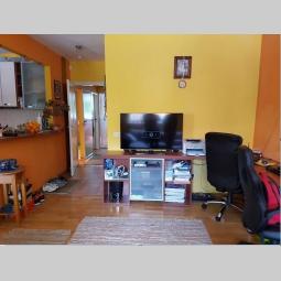 cerak, 2 5, vpr, 70m2, garaža, parking mesto, dvorište, renoviran besplatni mali oglasi