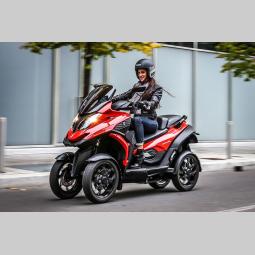 quadro q4 besplatni mali oglasi