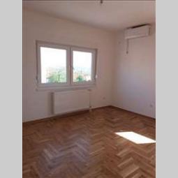 zvezdara, kluz, 2 0, 49m2 besplatni mali oglasi