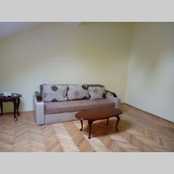 izdavanje, savski venac, užička, stan u kući 80m2 besplatni mali oglasi