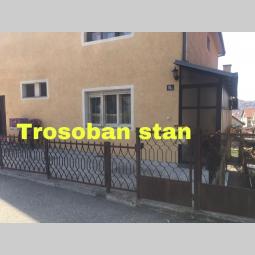 prodajem polovinu kuće u kaluđerici besplatni mali oglasi