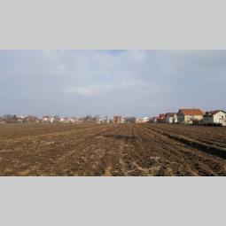 prodajem plac u novim banovcima besplatni mali oglasi
