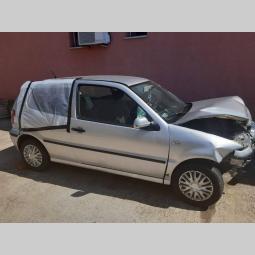 volkswagen polo ( 2001) havarisan auto besplatni mali oglasi