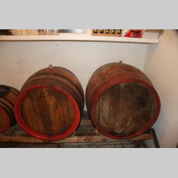 bure za crno vino besplatni mali oglasi