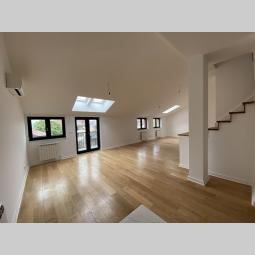 lux duplex stan na lekinom brdu besplatni mali oglasi