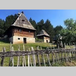 kupujem seosko imanje ili vikendicu na zlatiboru besplatni mali oglasi