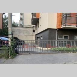 izdajem garažno mesto na lekinom brdu besplatni mali oglasi