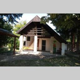 vikendica nadomak dunava, apatin prodaja besplatni mali oglasi