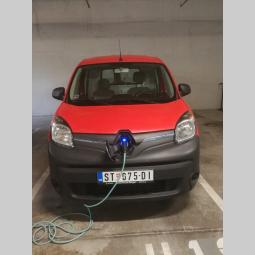 renault kangoo maxi z e 2015 godište elektricno vozilo troši 50 din na 100 km besplatni mali oglasi