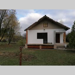 perlez vikendica prodaja 50m2 i 43 ara placa besplatni mali oglasi