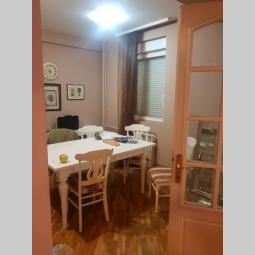 iznajmljujem stan u zemunu, prvomajska, 60 m2 cg ,1 sprat, namešten besplatni mali oglasi