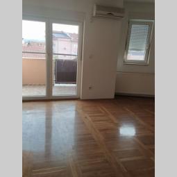 stan u lazarevcu prodaju besplatni mali oglasi