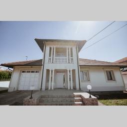 kuća 240 m2 na 6 ari placa aranđelovac besplatni mali oglasi