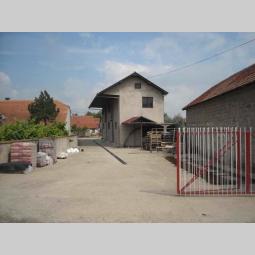 izdajem halu sa magaciniskim prostorom površine 1000 m2 besplatni mali oglasi