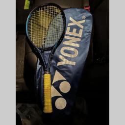 yonex potpuno nov reket besplatni mali oglasi