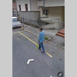 izdajem garažno mesto, 16m2, bilećka 22 besplatni mali oglasi