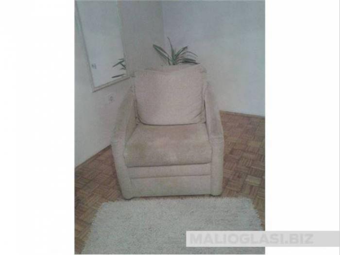 fotelja drvena bez boje 75x75 demontira besplatni mali oglasi