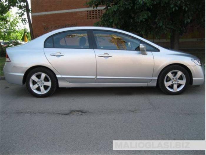 honda civic 1 8es 4d besplatni mali oglasi