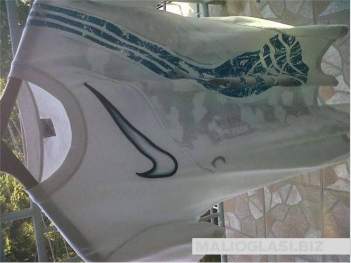 majca nike besplatni mali oglasi