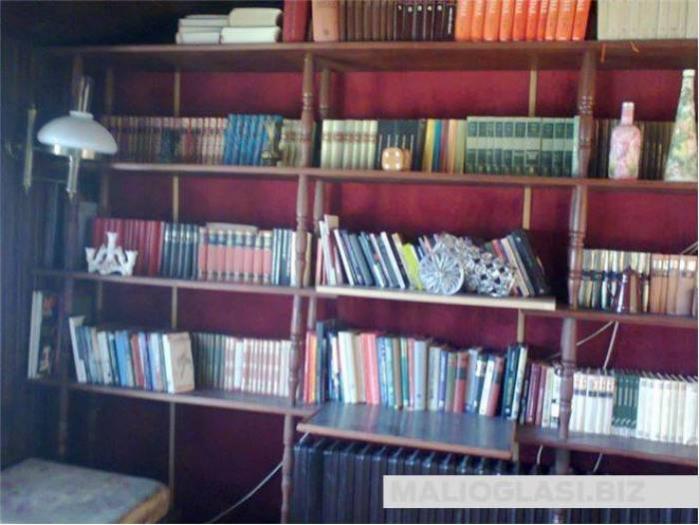 kućna biblioteka besplatni mali oglasi