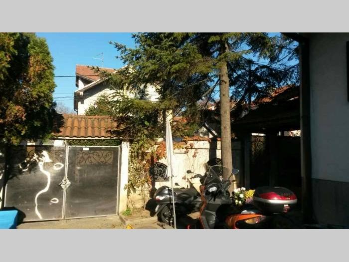 vila, zvezdara, 220 m2,4 ara placa besplatni mali oglasi