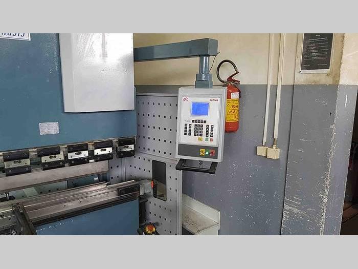 prodajem cnc hidrauličnu apkant presu durma e3090 besplatni mali oglasi