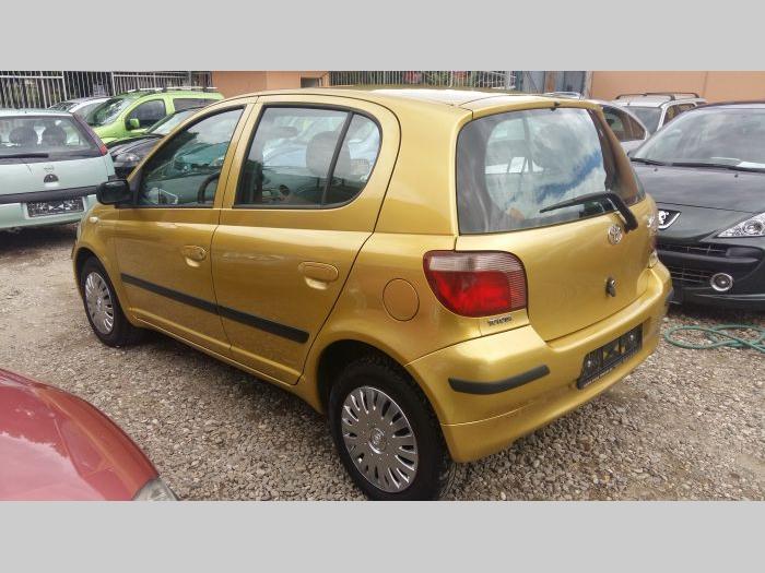 toyota yaris besplatni mali oglasi