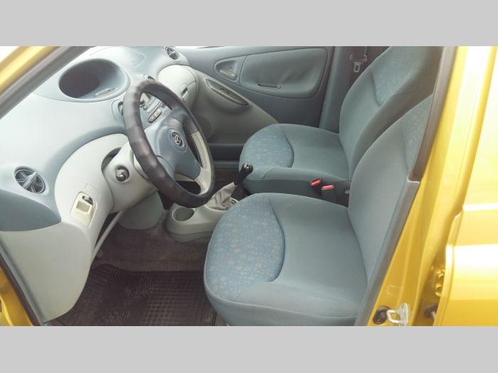 toyota yaris besplatni mali oglasi