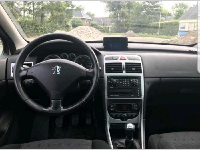 peugeot 307 sw hdi 66kw nawi besplatni mali oglasi