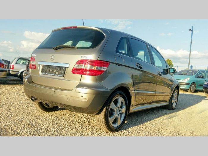 mercedes benz b 180 besplatni mali oglasi