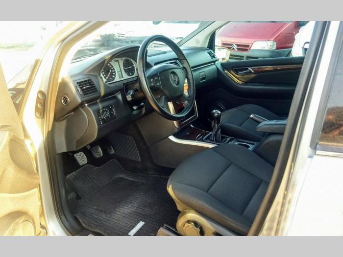 mercedes benz b 180 besplatni mali oglasi