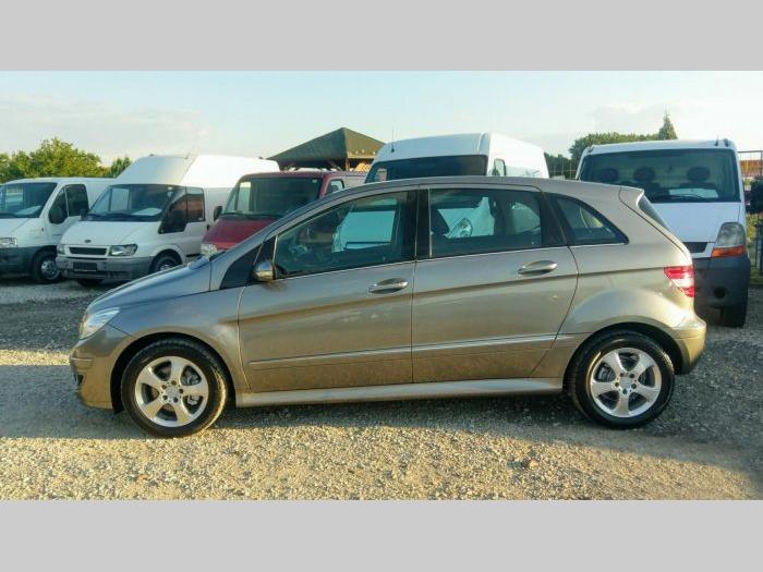 mercedes benz b 180 besplatni mali oglasi