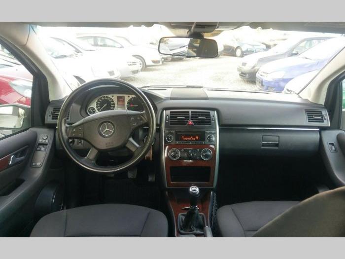 mercedes benz b 180 besplatni mali oglasi